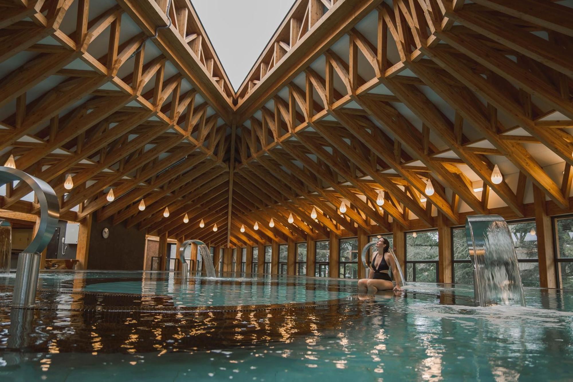 Villa Aimee Luxury Apartments With Heated Pool Vals-les-Bains Zewnętrze zdjęcie